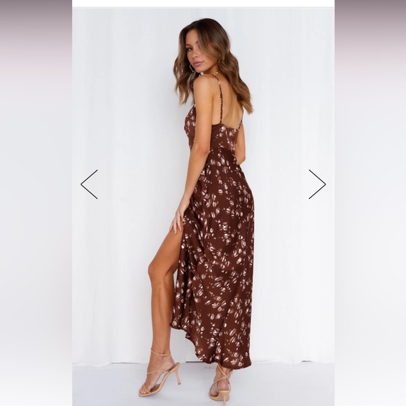 HELLO MOLLY Gimme Whiplash Midi Dress - Picture 9 of 10